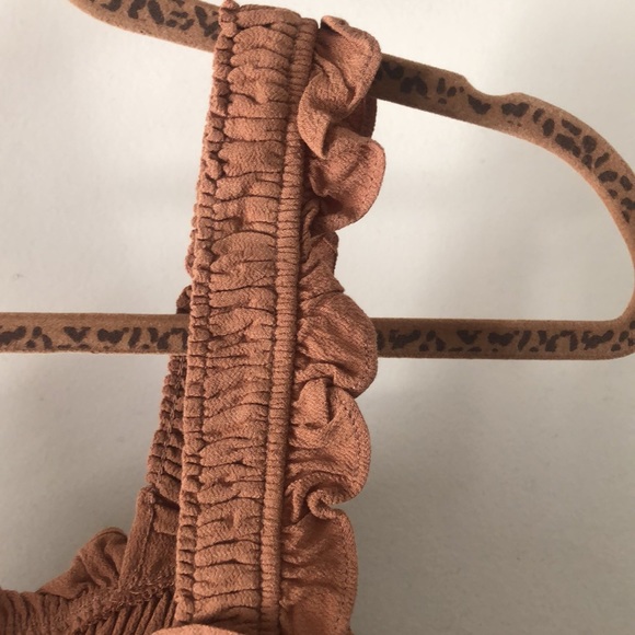 Tank top.  Never worn. Size L - Picture 3 of 5